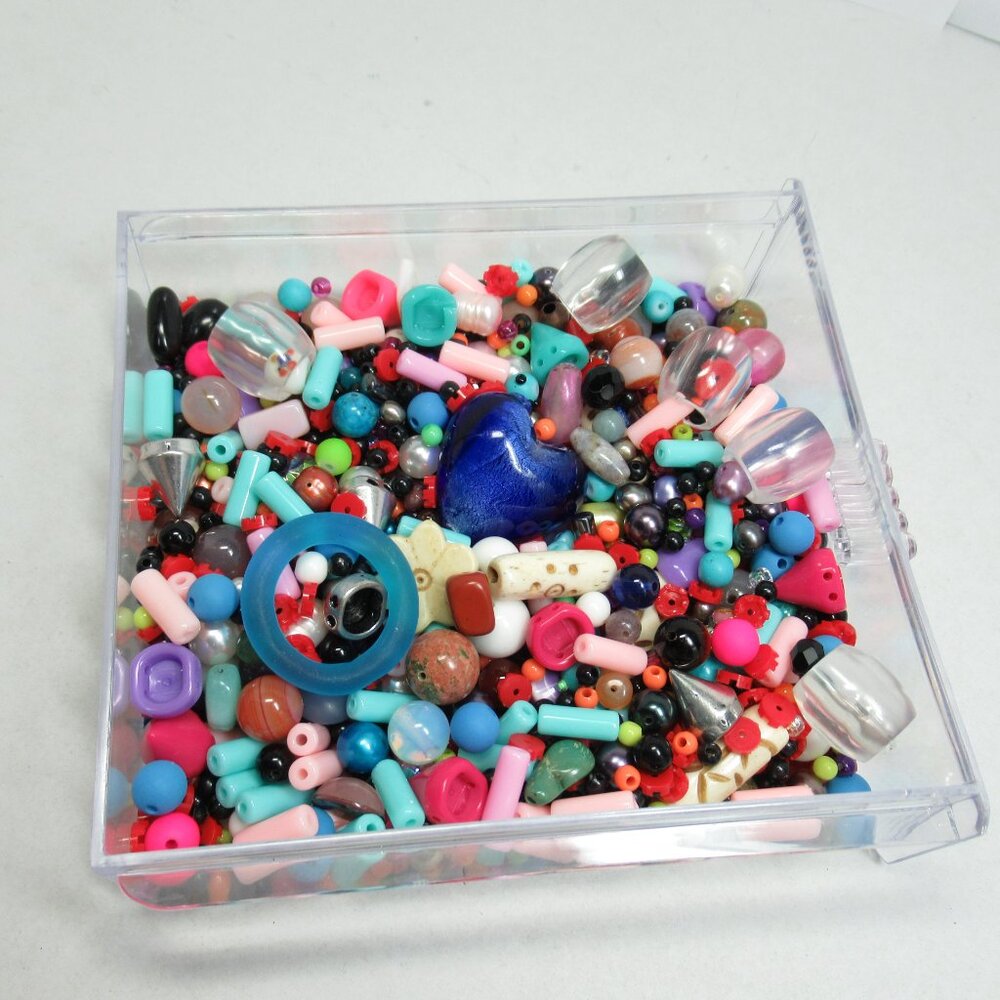Assorted Beads - Picture 2 of 7